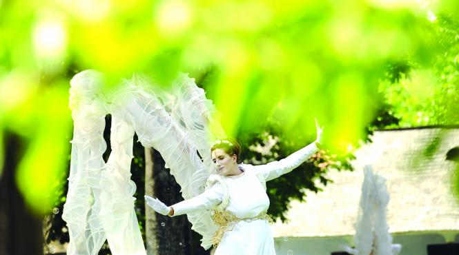 statui vivante in parcul crangasi