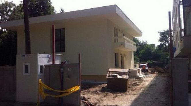 basescu refuza casa din str gogol nu are garaj si cabinet de lucru