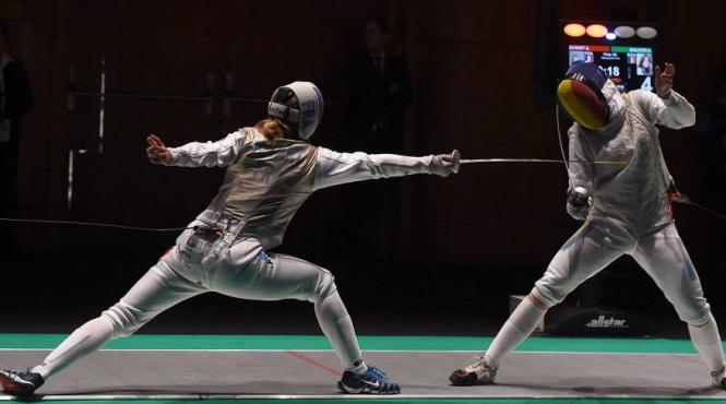romancele din echipa nationala de spada medaliate cu aur la ce de la montreux
