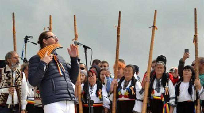 romania canta cu flori de ie petrece ziua universala a iei cu maestrul nicolae voiculet