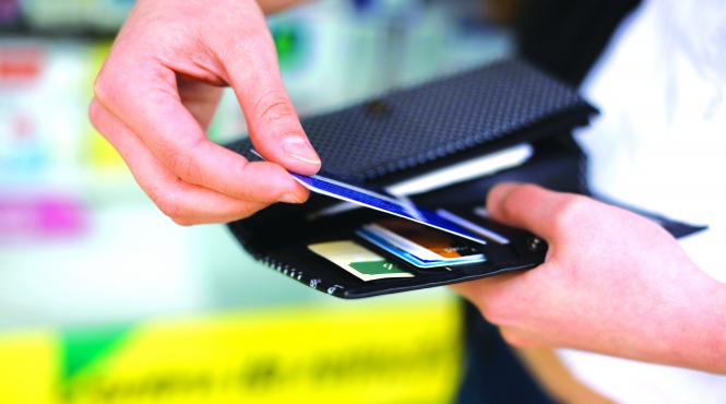 atentie la capcanele cardurilor de cumparaturi cu rate fara dobanda