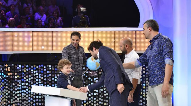 eric fiul lui andrei aradits si nelu vlad de la azur vin la te pui cu blondele