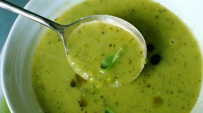 reteta zilei de vineri ciorba de laptucuta de padure