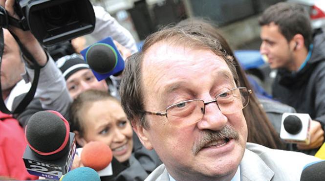 afacerile familiei basescu legaturi periculoase dar banoase la malul marii