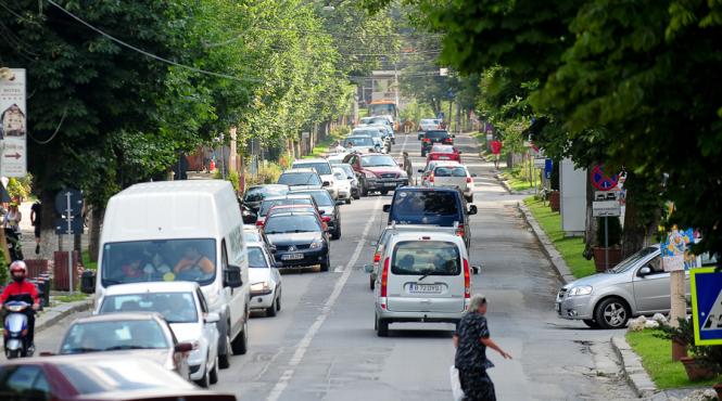 infotrafic trafic ingreunat pe dn1b din cauza unui carambol