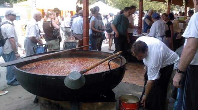 gulas urias preparat dupa o reteta secreta