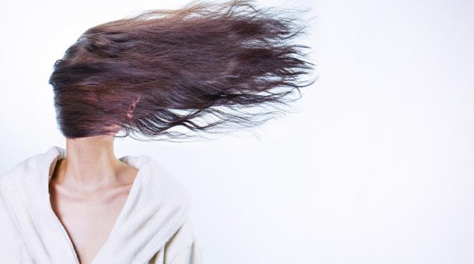 un ghem de par lung de 1 20 m extras din stomacul unei tinere video