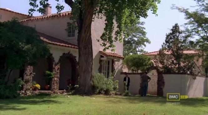 cu cat se vand doua case in care s a filmat serialul breaking bad