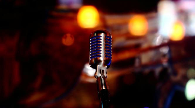 cum isi intretin cantaretii vocea