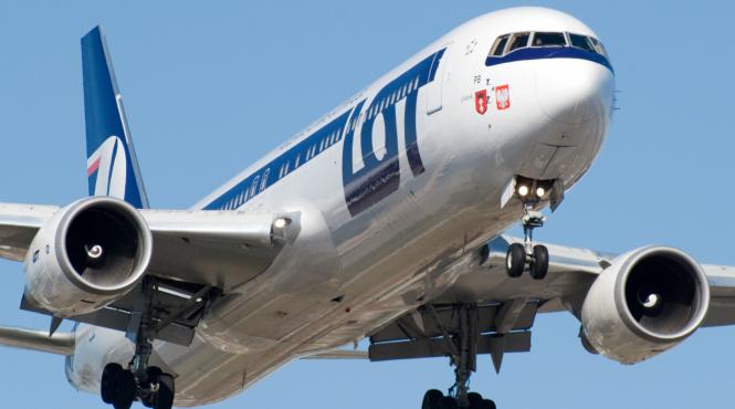 lot polish airlines introduce plata cu bitcoin