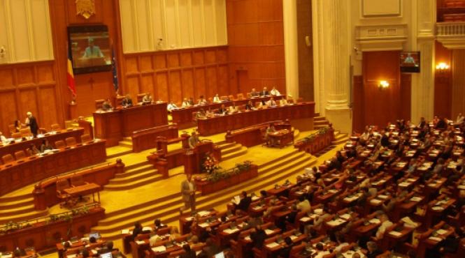 timpul lucrat de parlamentarii nostri in prima jumatate a anului