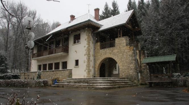 exclusiv cum s a ratacit ceausescu in padure cu cateva luni inainte de revolutie