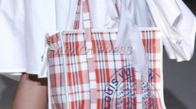 deziluzia zilei sacosul zilnic