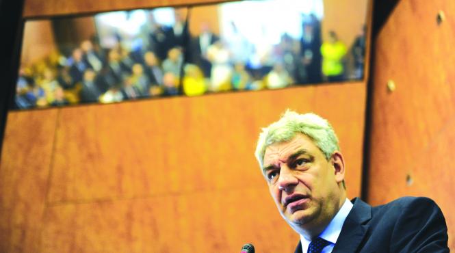 si ministrul economiei este suspectat de plagiat