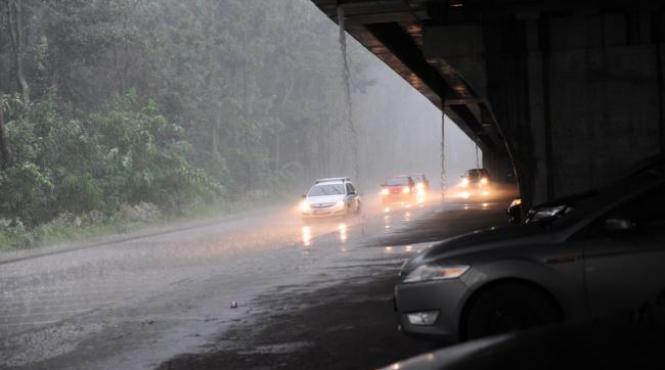 avertizare meteo ploi torentiale si vant puternic timp de doua zile