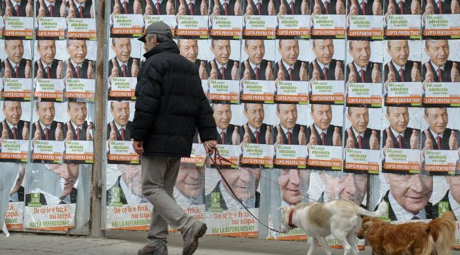 scandal in pnl nu mai intru in sediu cat este basescu acolo