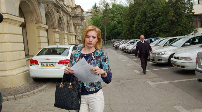 cat ne au costat fanteziile sexuale ale primarului nichita