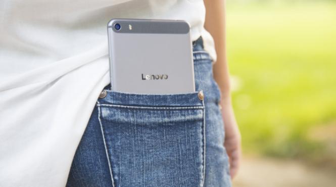 lenovo lanseaza doua phablet uri cu baterii impresionante