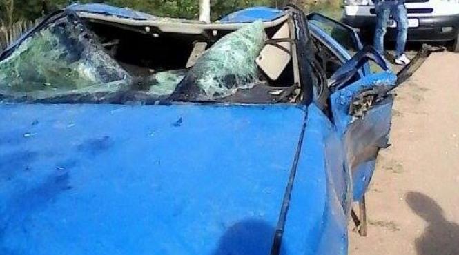 accident teribil la motru un tanar a murit iar soferul este grav ranit
