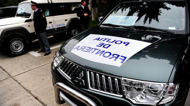 5 imigranti retinuti de politia de frontiera