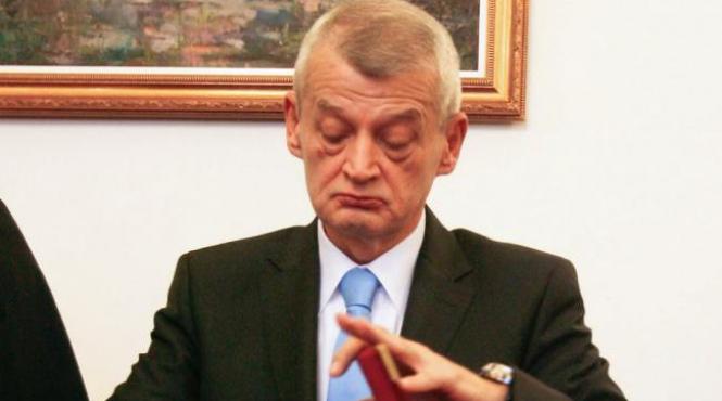 sorin oprescu ramane deocamdata in spital