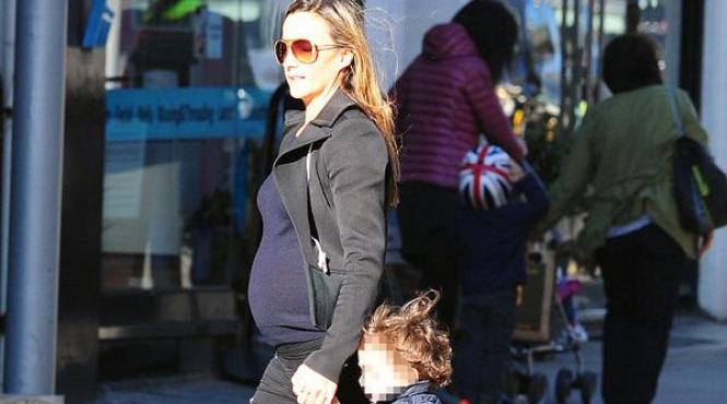 un indragit actor britanic se pregateste sa devina tata pentru a patra oara