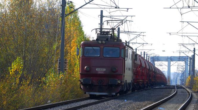 cine se afla in spatele afacerilor dubioase care au ingropat cfr marfa
