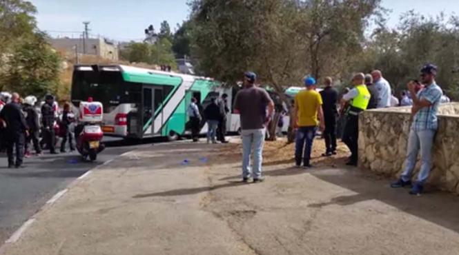 video cel putin doua persoane au fost ucise si cateva ranite intr o serie de atacuri palestiniene in israel