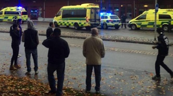 cinci raniti in urma unui atac cu sabie in vestul suediei