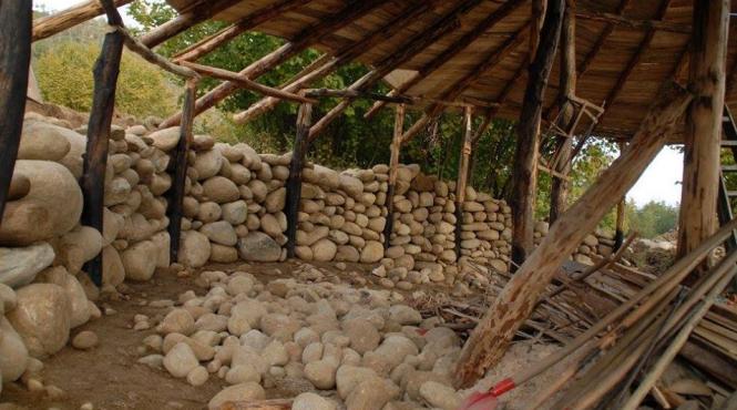 se construieste primul sat dacic autentic