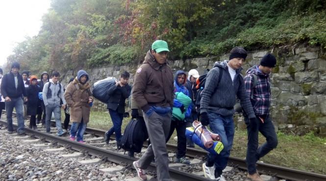 daily mail face dezvaluiri tardive pasapoartele siriene disponibile pentru 2 000 de dolari