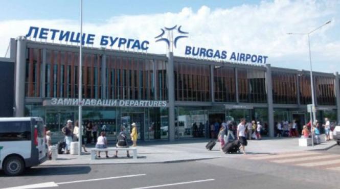 alerta cu bomba la burgas aterizare de urgenta a unui avion care efectua o cursa de la varsovia la hurghada in egipt