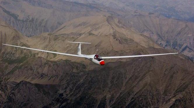 isu brasov seria aparatului de zbor identificat in postavarul corespunde cu cea a planorului disparut