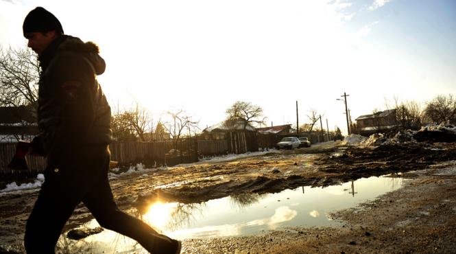 cateva zeci de gospodarii din judetul olt sunt inundate