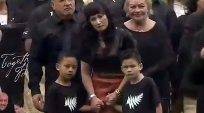 video ceremonie impresionanta la inmormantarea vedetei rugby ului noii zeelande jonah lomu