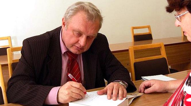 europarlamentar arestat in elvetia dupa ce a incercat sa retraga dintr o banca 350 milioane de euro