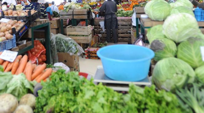 razie a serviciului de investigarea criminalitatii economice valcea in 4 piete