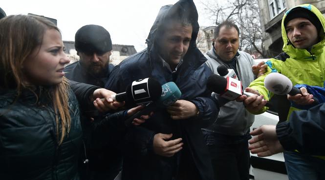 oamenii lui cocos si ai lui oltean au actionat in retea legaturile din interiorul gastilor de despagubiti