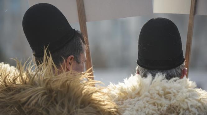 oierii au incheiat protestul dupa semnarea protocolului privind modificarea articolelor controversate din legea vanatorii