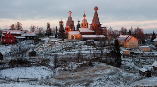 o racheta de croaziera a cazut peste un imobil in nordul rusiei