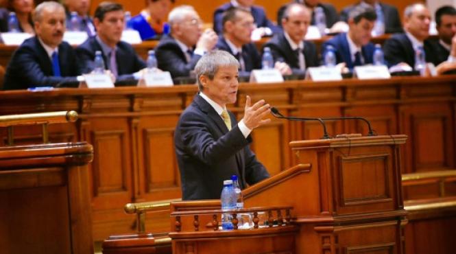 premiul dacian ciolos ataca pensiile nesimtite ale parlamentarilor