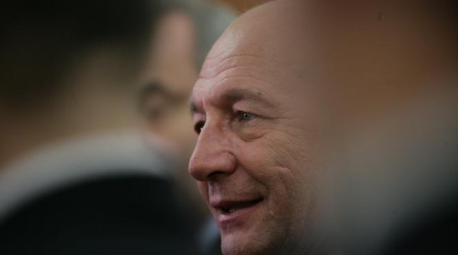 mesajul de sarbatori al lui traian basescu