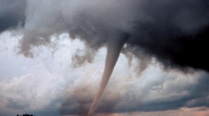 tornadele fac victime in sua cel putin trei persoane ucise