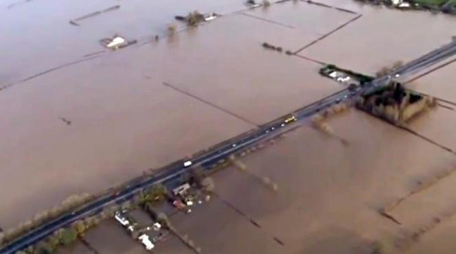 inundatii in sud estul americii de sud 170 000 de persoane au fost evacuate