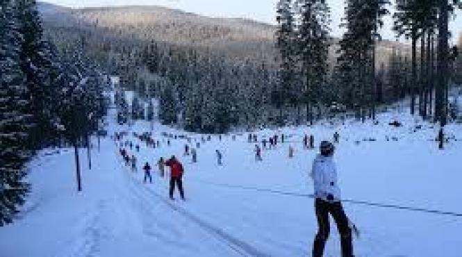 15 turisti s au ratacit in masivul caliman au fost gasiti doar 4