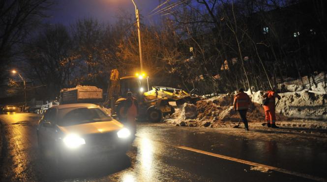 firmele de salubrizare din bucuresti amendate ca nu au curatat zapada
