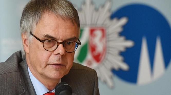 seful politiei din koln a fost demis ca urmare a scandalului provocat de agresiunile sexuale comise de migranti