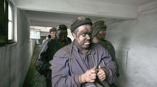 tensiuni in valea jiului sindicalistii de la ce hunedoara se pregatesc de greva