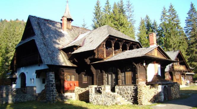 curtea de apel targu mures mentine anularea privatizarii castelului de la lapusna revendicat de printul paul