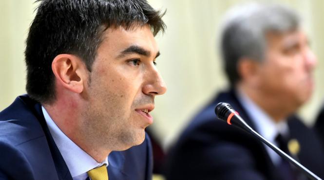 tiganca imputita la palatul victoria